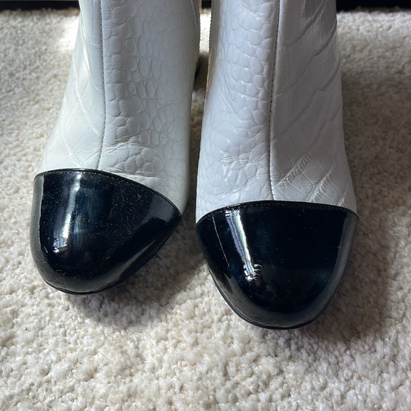 Chanel boots - Picture 2 of 8